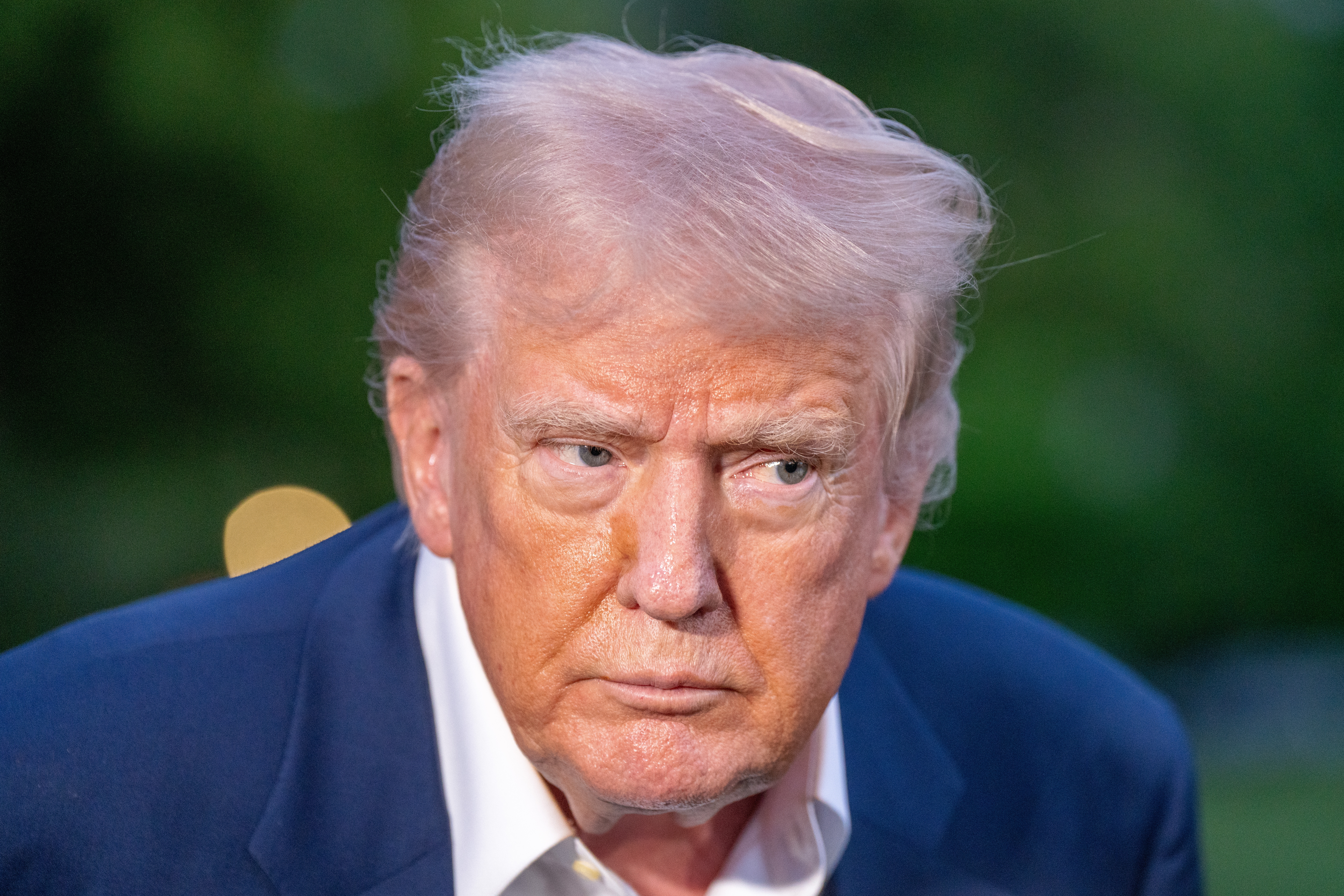 Trump justifica interdicția asupra studenților străini la Harvard